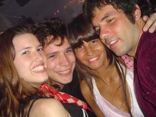 Ame, Faq, La Negri y Santi