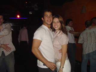 pero esta srta... q onda??